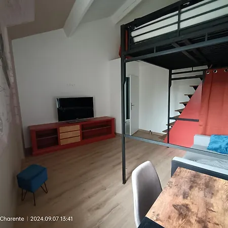 住宿加早餐酒店 La Bell'angouleme Chambre Saint Exupery *